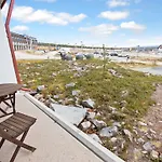 Yllaes A104 By Interhome